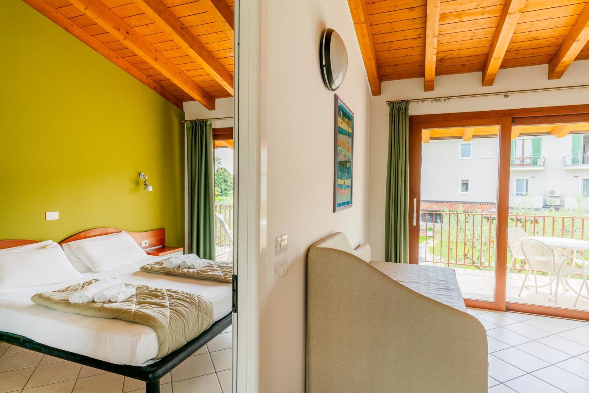 Residence Molino - Holiday Apartments Manerba del Garda Dış mekan fotoğraf