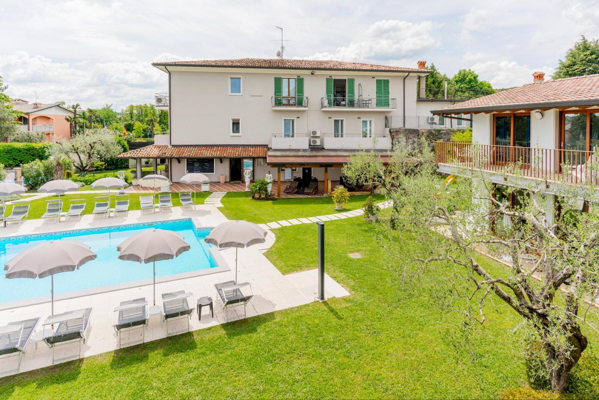 Residence Molino - Holiday Apartments Manerba del Garda Dış mekan fotoğraf